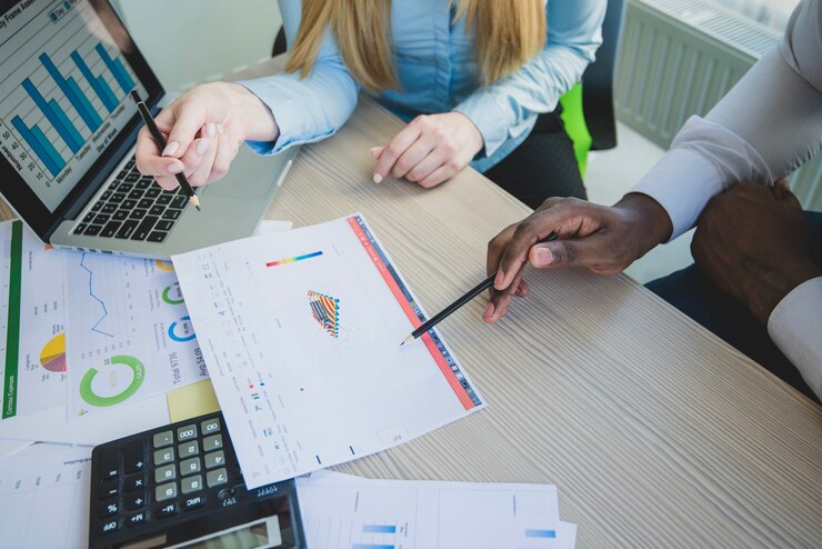 cut-out-business-scene_23-2147626414